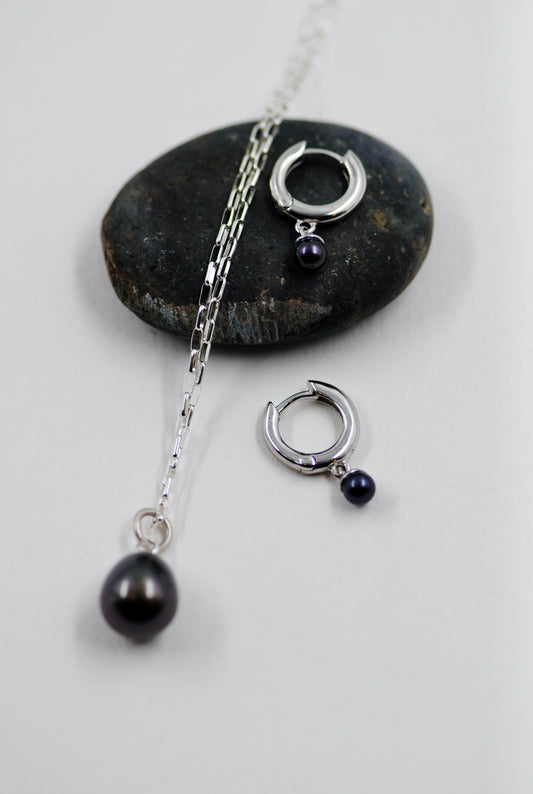 Ravens Wing Pearl Earrings