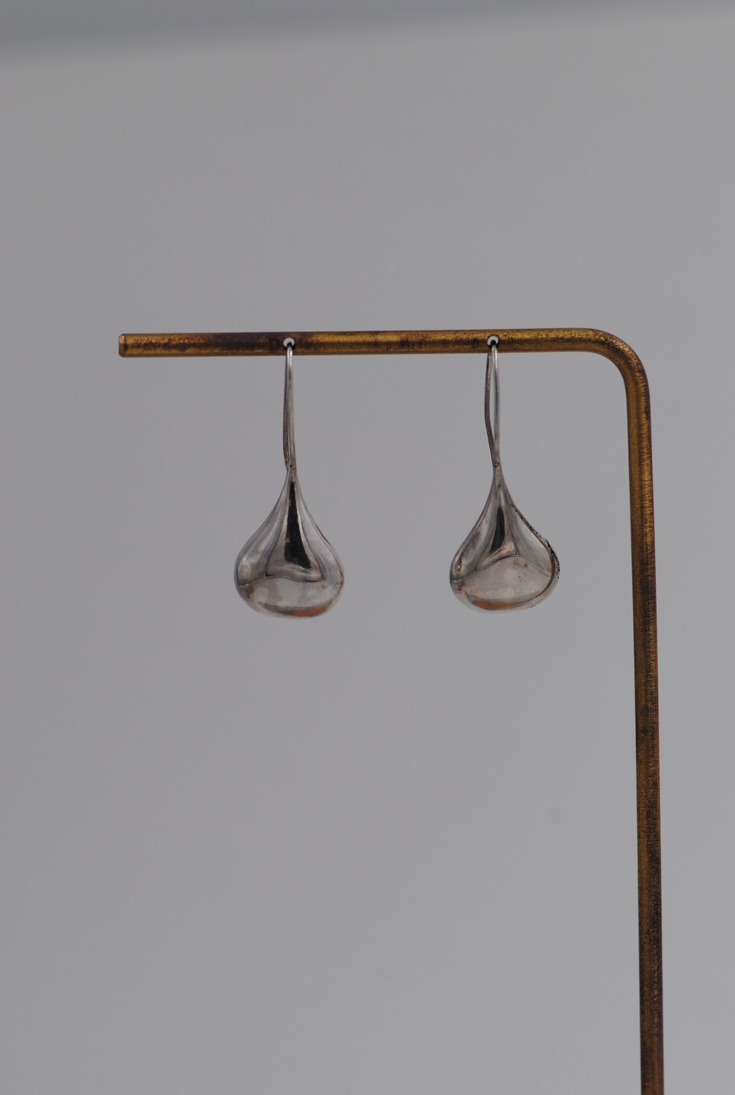 Vintage Sterling Silver Elongated Hollow Teardrop Earrings